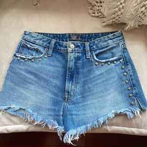 Abercrombie frayed studded shorts size 4/27